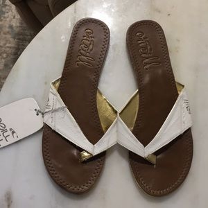 O’Neill sandals white and gold .NWT